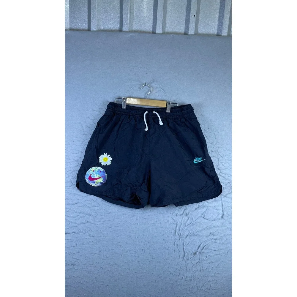 Nike Shorts Mens Large Blue Excellent Graphic Daisy Globe Peace Sign Nylon